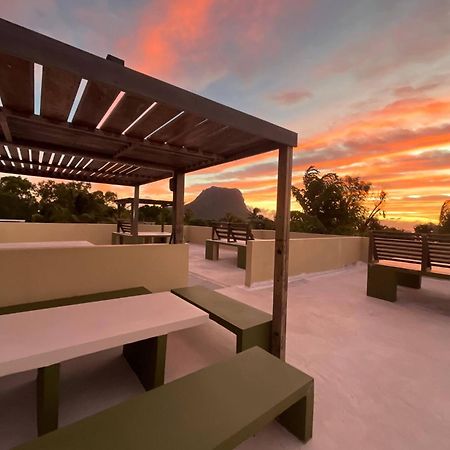 Loukaz -Entire Rental Units W Panoramic Rooftop Coteau Raffin Kültér fotó
